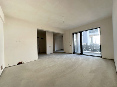 0 Comision! Apartament 3 camere 2 bai cu balcon etaj intermediar in Cluj