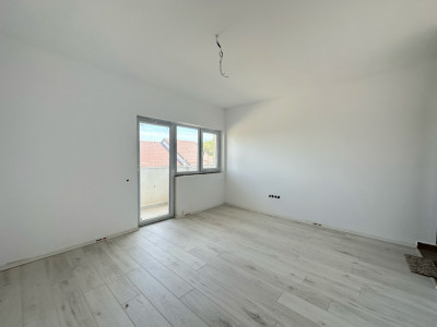 Apartament finisa cu balcon și parcare,  bloc nou Apahida