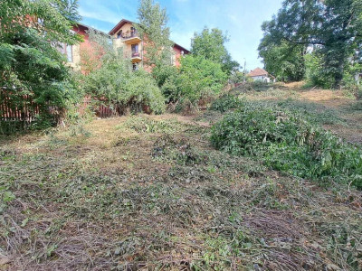 Teren construibil cu utilități zona de case Dâmbul rotund 1000 mp 