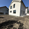 Casa cuplata CF cu toate utilitati acces facil si asfalt în Dezmir
